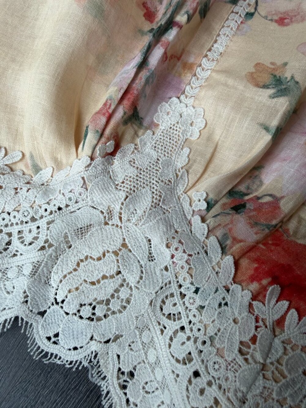 Zimmermann NWOT Everley Belted Lace-Trimmed Floral-Print Linen Midi Dress 2 - Picture 8 of 16